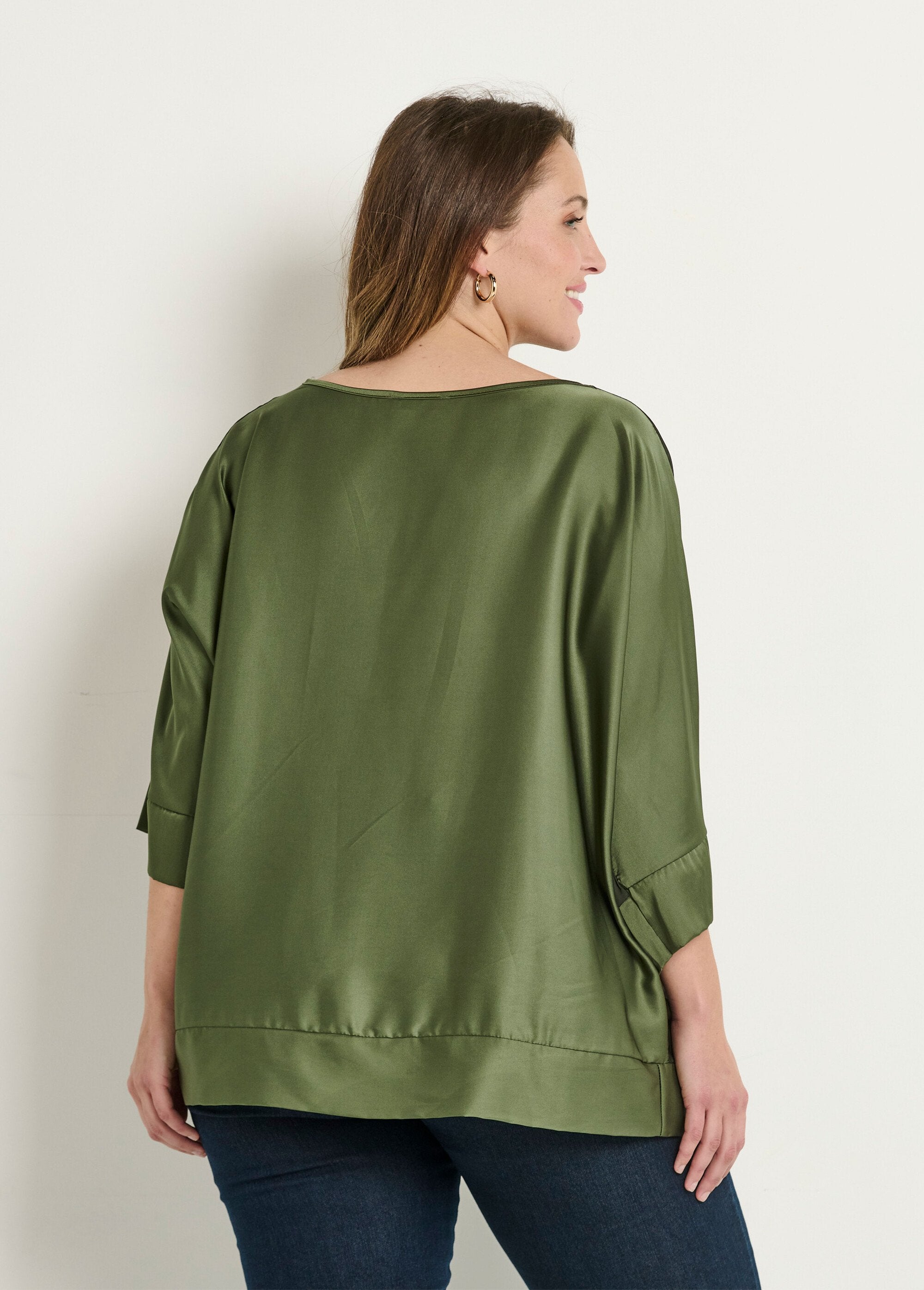 Satin_tunic_with_floral_motif_and_kimono_sleeves_Khaki_DO1_curvy